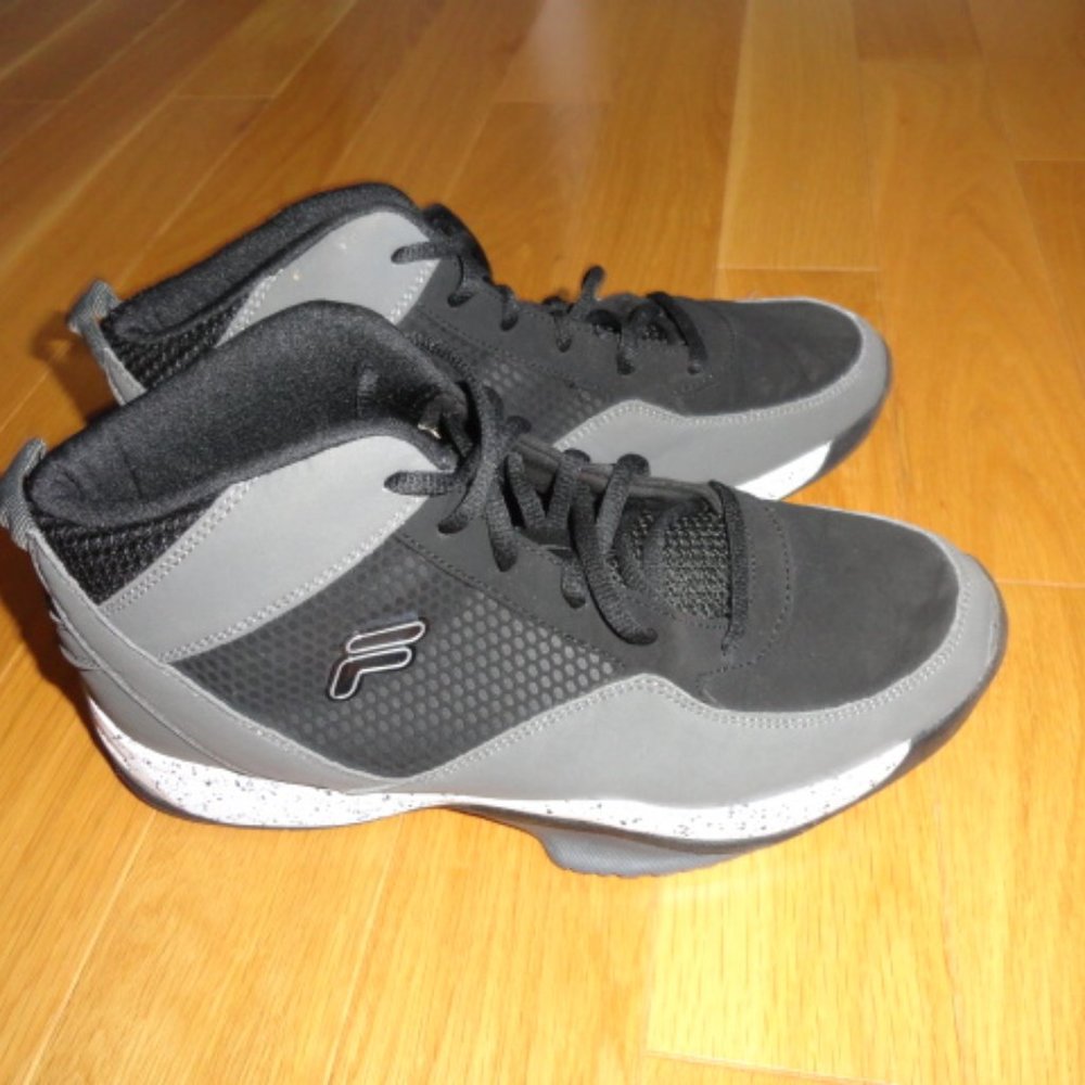 Fils athletics shoes (look new)